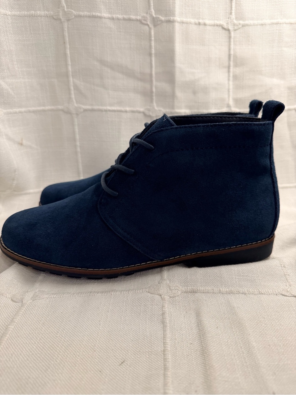 NWT White Mountain Auburn Navy Suede Chukka Boots Women’s 9M